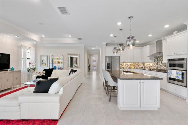 4640 E Pinehurst Trl Trail E, Fort Lauderdale, FL 33309