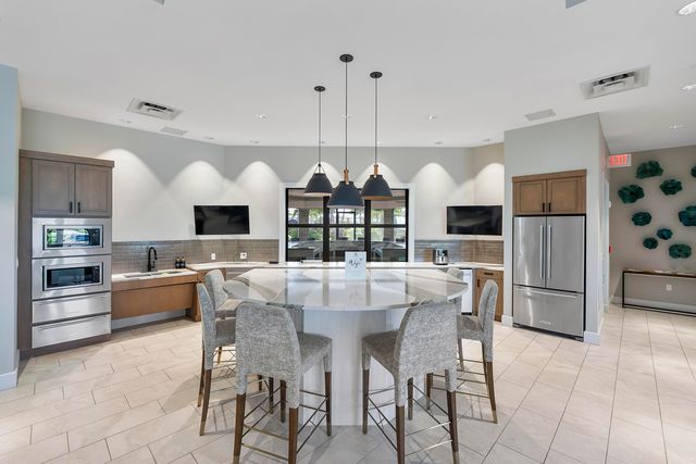 4640 E Pinehurst Trl Trail E, Fort Lauderdale, FL 33309