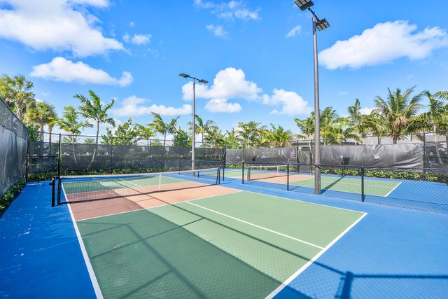 4640 E Pinehurst Trl Trail E, Fort Lauderdale, FL 33309