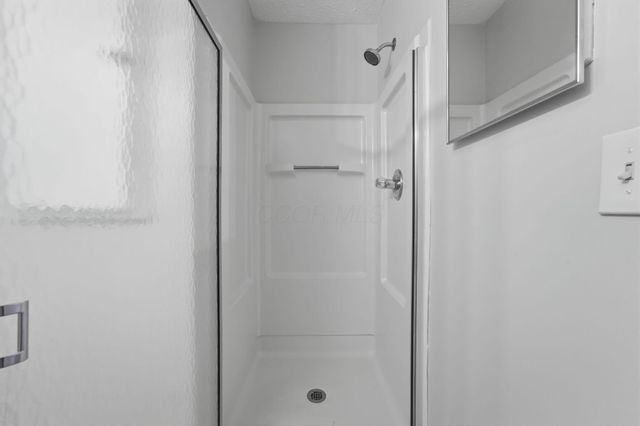 5423 GARDEN RIDGE, Columbus, OH 43228
