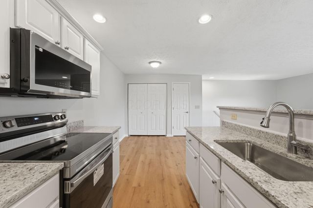 5423 GARDEN RIDGE, Columbus, OH 43228