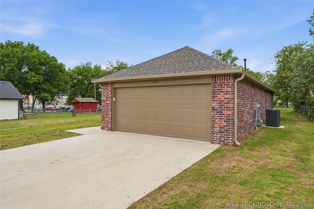 1137 E Watchorn Avenue, Sapulpa, OK 74066