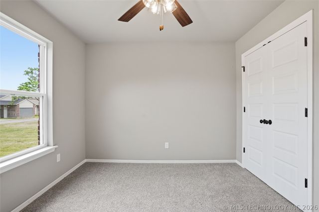 1137 E Watchorn Avenue, Sapulpa, OK 74066