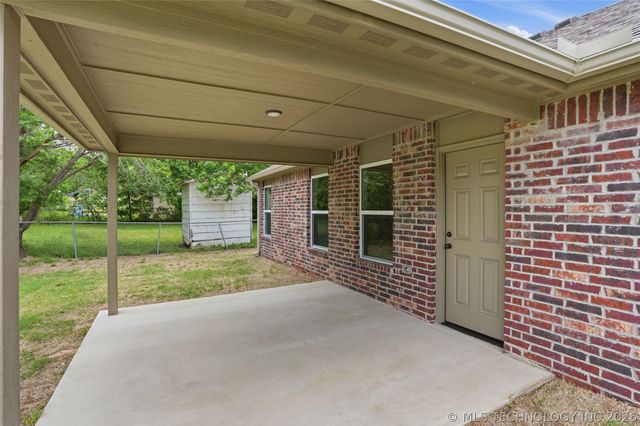 1137 E Watchorn Avenue, Sapulpa, OK 74066