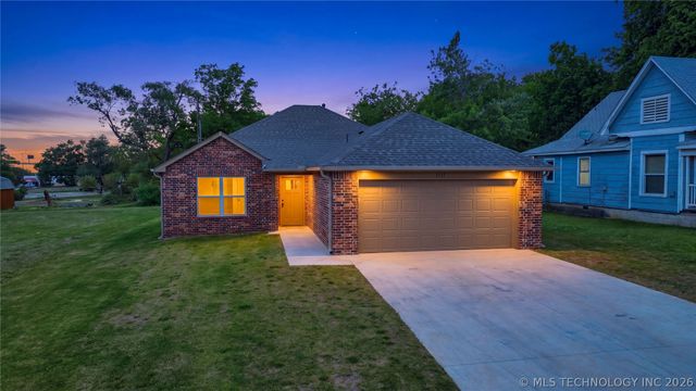 1137 E Watchorn Avenue, Sapulpa, OK 74066