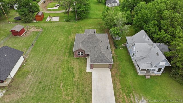 1137 E Watchorn Avenue, Sapulpa, OK 74066