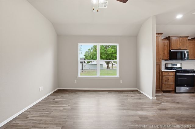 1137 E Watchorn Avenue, Sapulpa, OK 74066