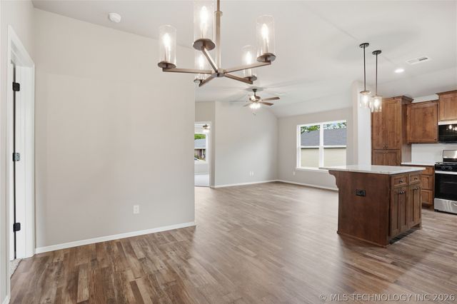 1137 E Watchorn Avenue, Sapulpa, OK 74066