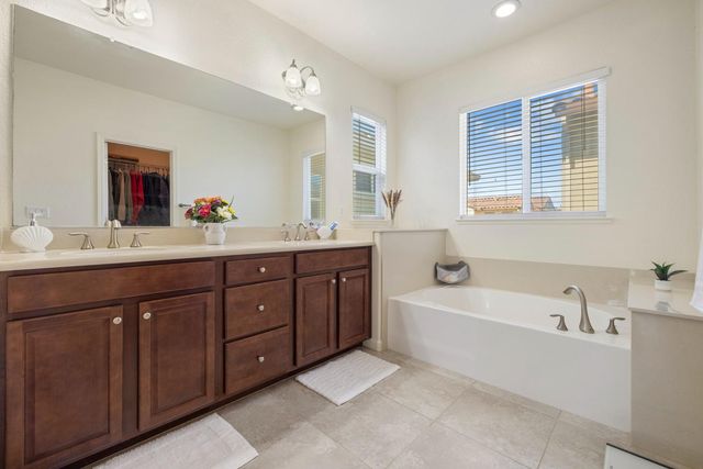 331 W Aventino Ave, Mountain House, CA 95391