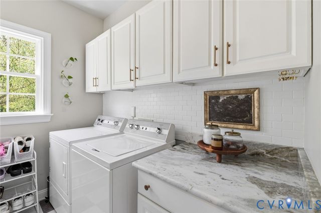 5418 Trail Ride Ct, Moseley, VA 23120