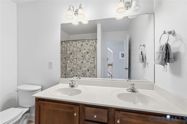 5418 Trail Ride Ct, Moseley, VA 23120