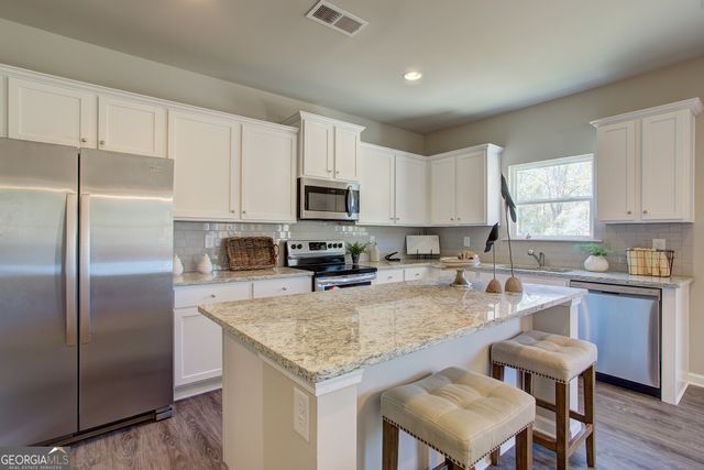 210 Ruby Robin Drive, Jefferson, GA 30549