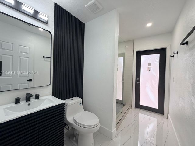 1600 SW 157th Ave, Pembroke Pines, FL 33027