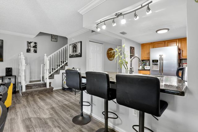 9050 NW 28th Street 123, Coral Springs, FL 33065