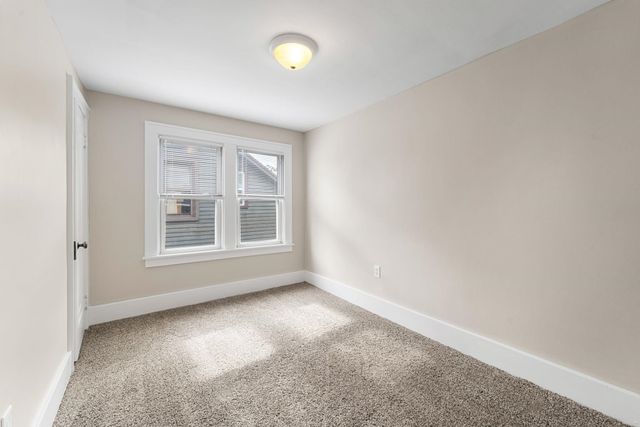 164 W Muir Avenue, Hazel Park, MI 48030