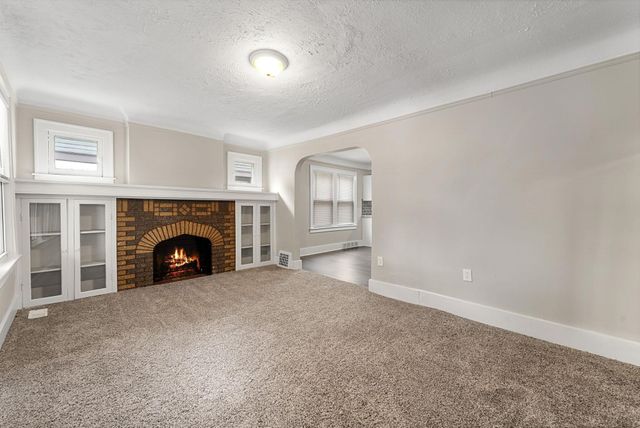 164 W Muir Avenue, Hazel Park, MI 48030