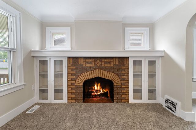 164 W Muir Avenue, Hazel Park, MI 48030