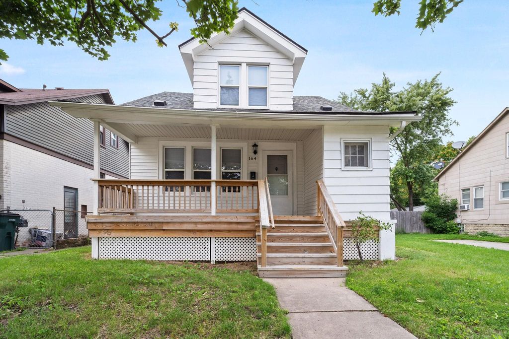 164 W Muir Avenue, Hazel Park, MI 48030