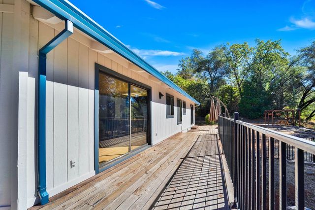 4968 N Mining Brook Ct, Placerville, CA 95667