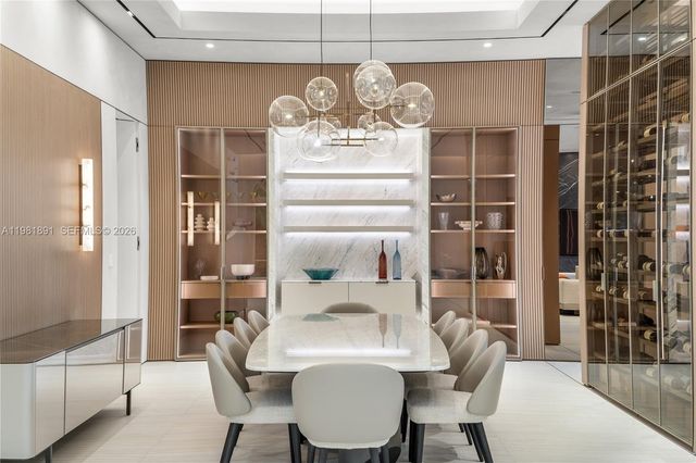 1522 Island Blvd, Aventura, FL 33160