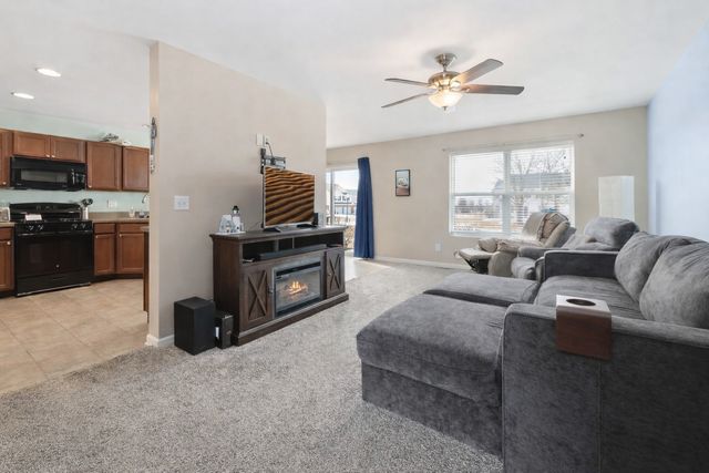 748 Florence Street, Hampshire, IL 60140