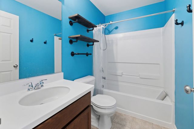 748 Florence Street, Hampshire, IL 60140