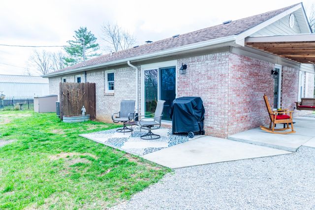 2138 Waddy Road, Lawrenceburg, KY 40342