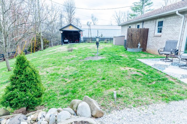 2138 Waddy Road, Lawrenceburg, KY 40342