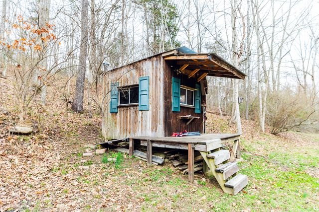 2138 Waddy Road, Lawrenceburg, KY 40342