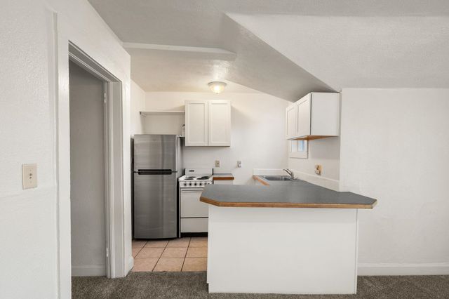 2022 W College Ave, Spokane, WA 99201