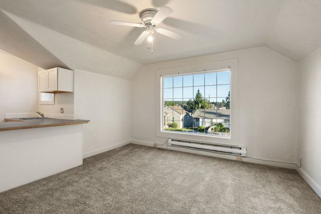 2022 W College Ave, Spokane, WA 99201