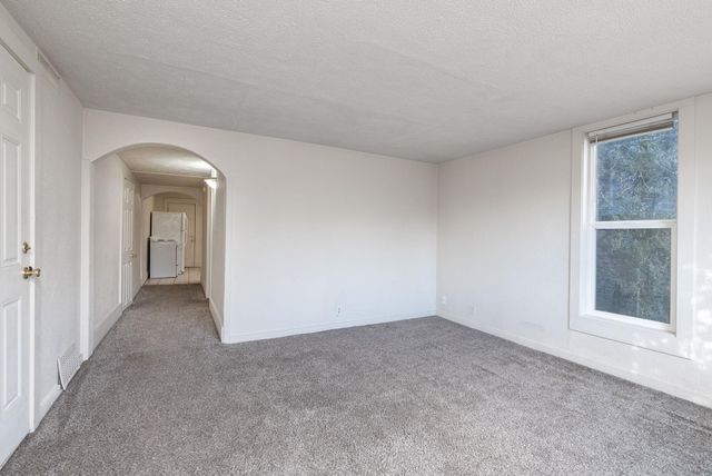 2022 W College Ave, Spokane, WA 99201