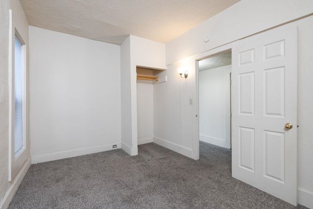 2022 W College Ave, Spokane, WA 99201