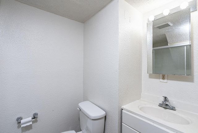 2022 W College Ave, Spokane, WA 99201