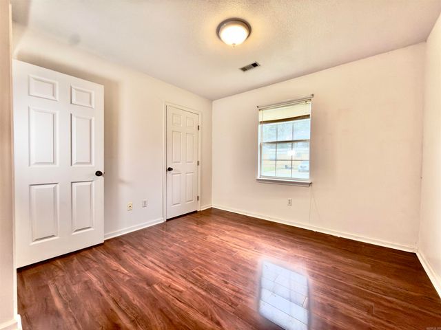 1309 Charles St, Paragould, AR 72450