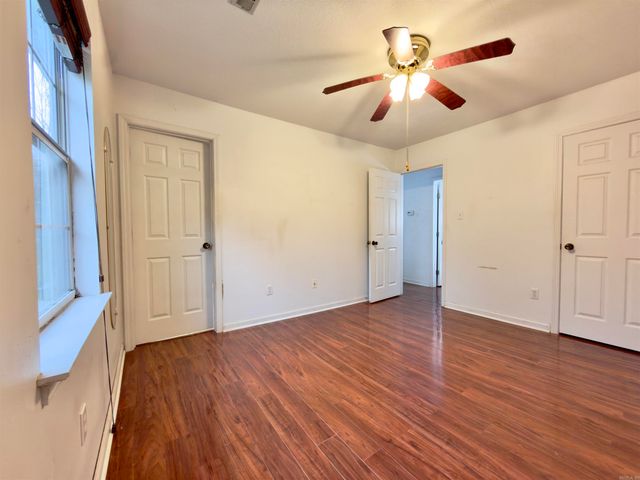 1309 Charles St, Paragould, AR 72450