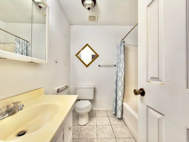 1309 Charles St, Paragould, AR 72450