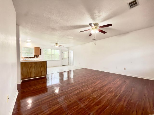 1309 Charles St, Paragould, AR 72450