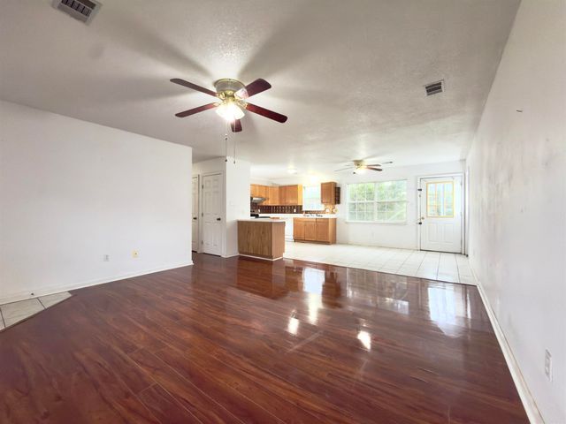 1309 Charles St, Paragould, AR 72450