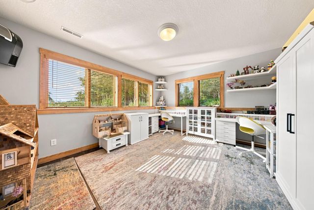 294 Salishan Drive, Hudson, WI 54016