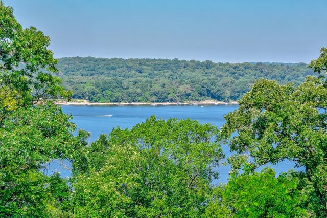 294 Salishan Drive, Hudson, WI 54016