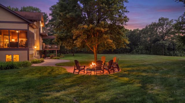 294 Salishan Drive, Hudson, WI 54016