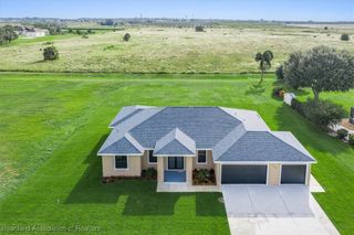 733 Sunset Pointe Drive, Lake Placid, FL 33852