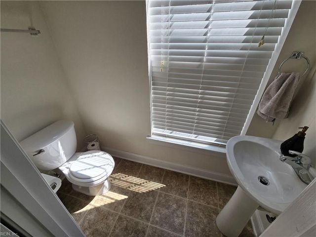 4400 Leamore Square RD, Virginia Beach, VA 23462