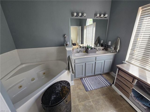 4400 Leamore Square RD, Virginia Beach, VA 23462