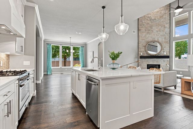 2701 Trinity Trail Way, Fort Worth, TX 76118