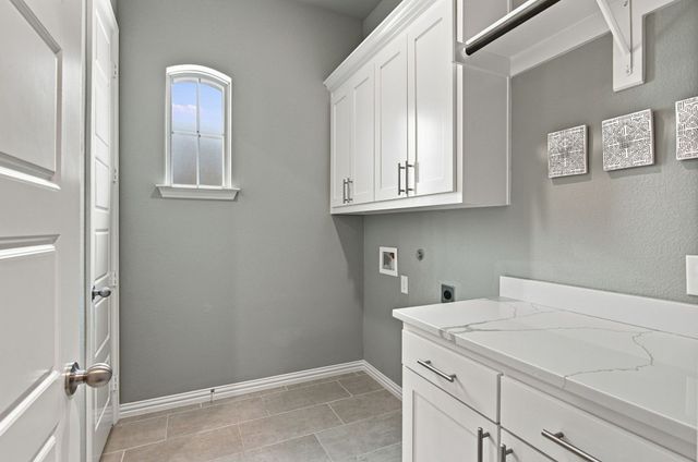 2701 Trinity Trail Way, Fort Worth, TX 76118