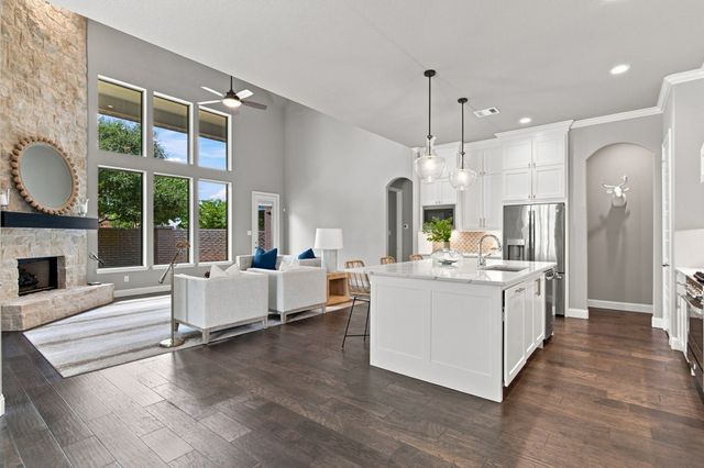 2701 Trinity Trail Way, Fort Worth, TX 76118