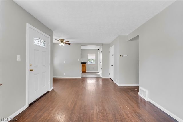 4992 Claremont Boulevard, Garfield Heights, OH 44125