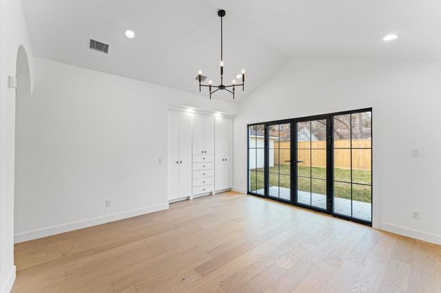 4010 Norfolk Street, Houston, TX 77027